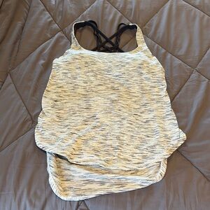 Lululemon size 6